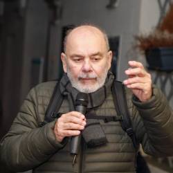 Prodoren opazovalec, vesten kronist