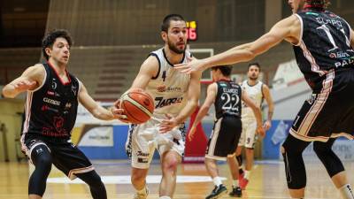 Jadranov košarkar Matija Batich na tekmi proti Padovi pred tednom dni (FOTDAMJ@N)