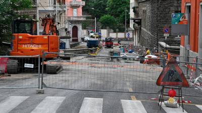 Na odseku med Trgom Casali in Ulico sant’Anastasio je podjetje AcegasApsAmga izvedlo posodobitev komunalne infrastrukture (FOTODAMJ@N)