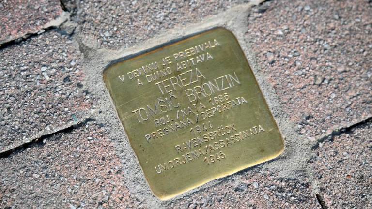 Poklonili so se šestim vaščanom