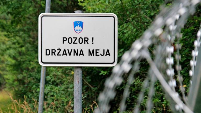 Slovenski in hrvaški policisti ta teden poostrili nadzor na meji
