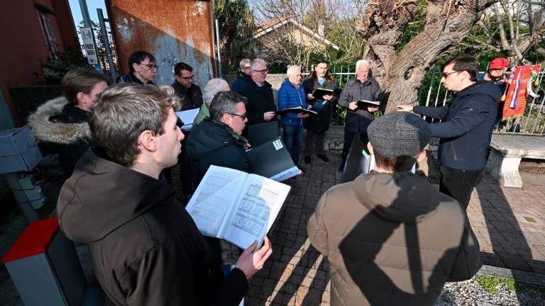 Poklonili so se šestim vaščanom