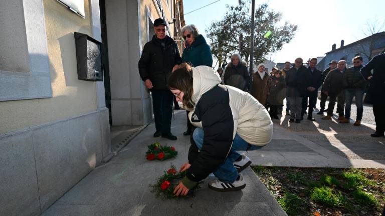 Poklonili so se šestim vaščanom