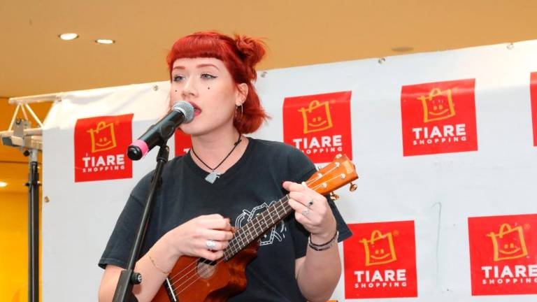 Tish dočakala pravi objem oboževalcev (video)