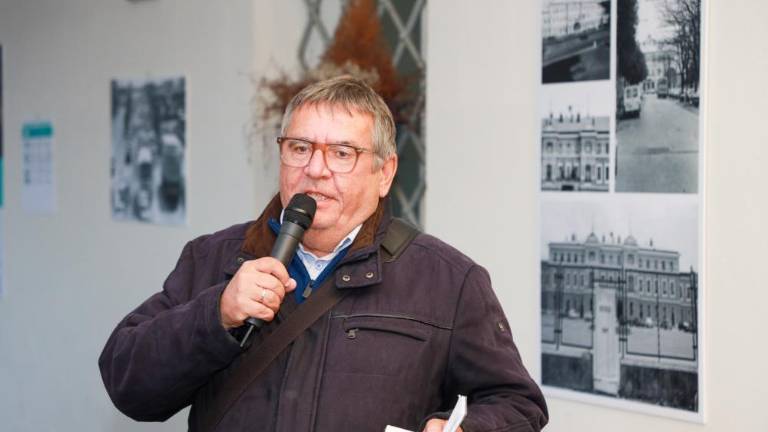 Prodoren opazovalec, vesten kronist