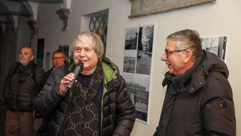 Prodoren opazovalec, vesten kronist