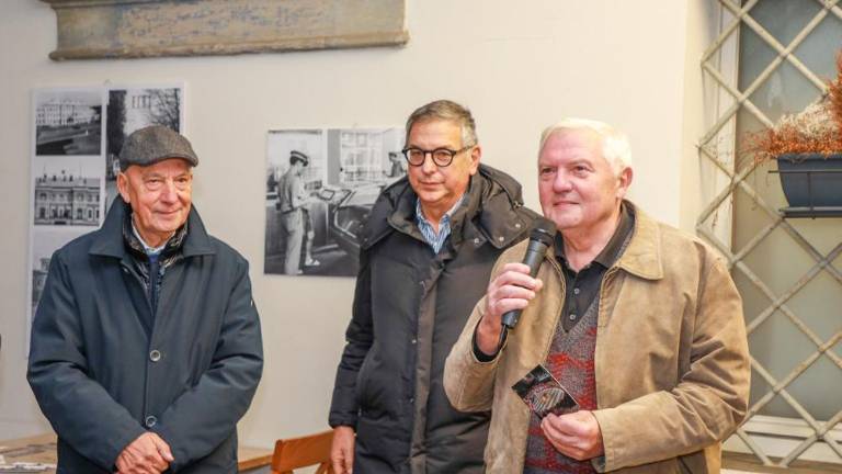 Prodoren opazovalec, vesten kronist