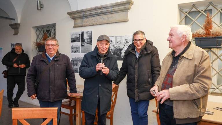 Prodoren opazovalec, vesten kronist