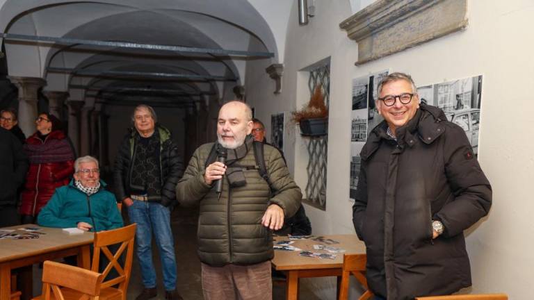 Prodoren opazovalec, vesten kronist