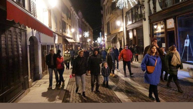 Preloženo silvestrovanje v Gorici množično in veselo (VIDEO)