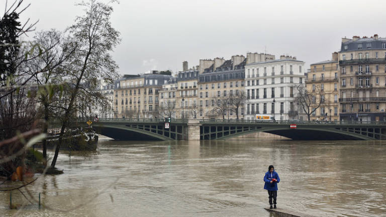 Pariz v pripravljenosti pred poplavami