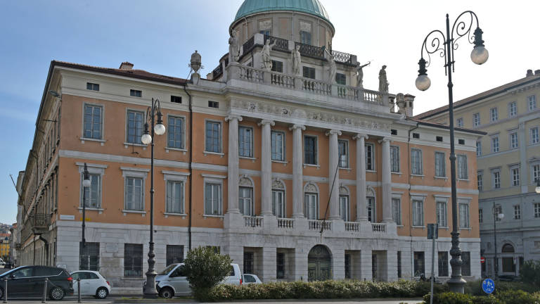 Za palačo Carciotti na javni dražbi ni bilo kupca