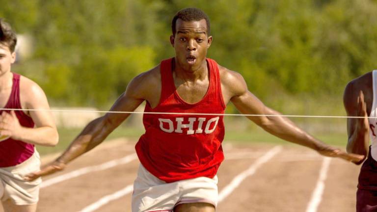 Race: biografski film o atletu, ki je nasprotoval Hitlerju