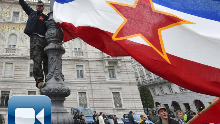 Jeza zaradi jugoslovanskih zastav