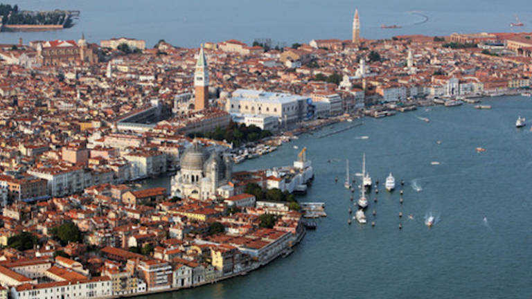 Benetke bodo otežile življenje neolikanim turistom