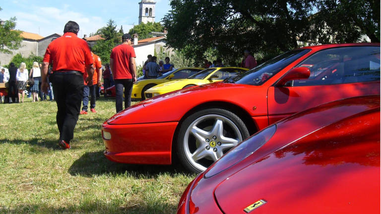 Ferrari GT se vračajo v Zgonik