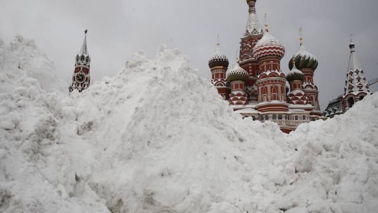 V Moskvi rekordna količina snega