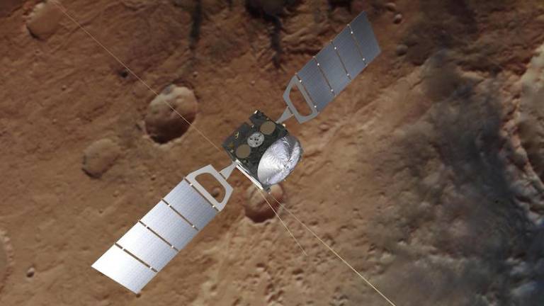 Na Marsu odkrili jezero s tekočo vodo