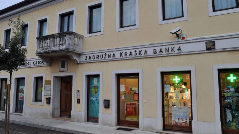 Slovenski banki sta zadovoljni