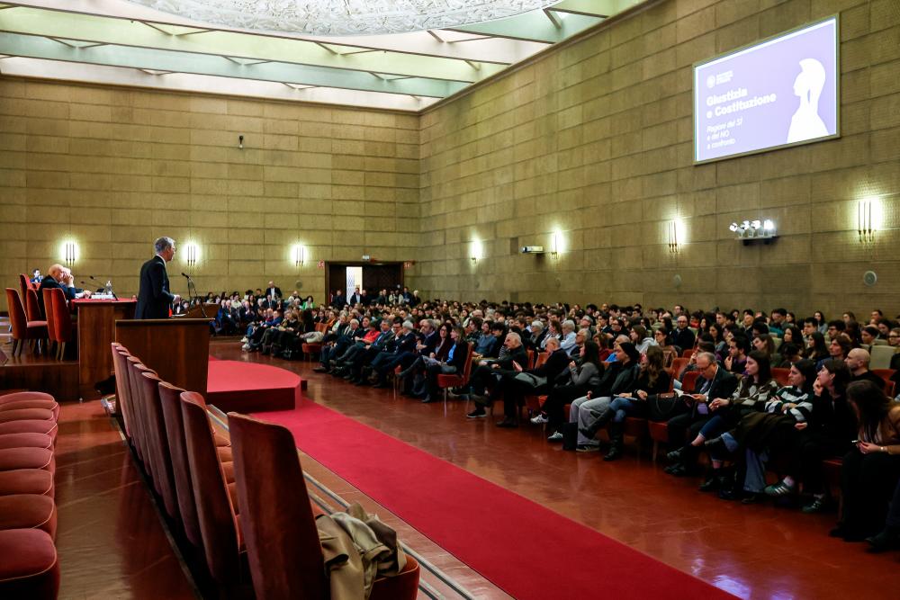 Srečanje o pravosodni reformi napolnilo veliko dvorano Univerze v Trstu