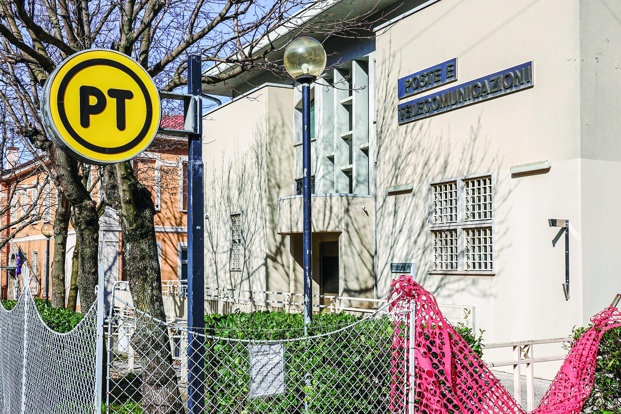 Potne liste bodo izdajali tudi na poštnih uradih