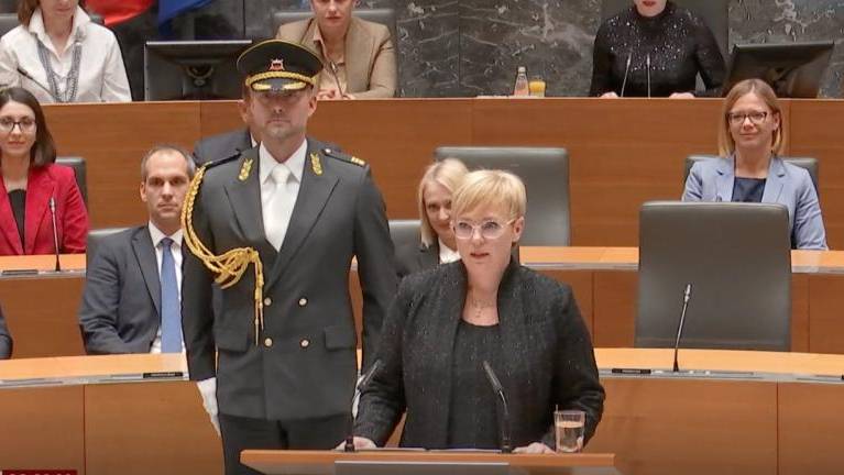 Zaprisegla nova slovenska predsednica