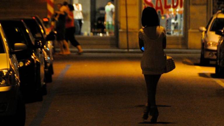 Prostitucija se je preselila z ulic v stanovanja