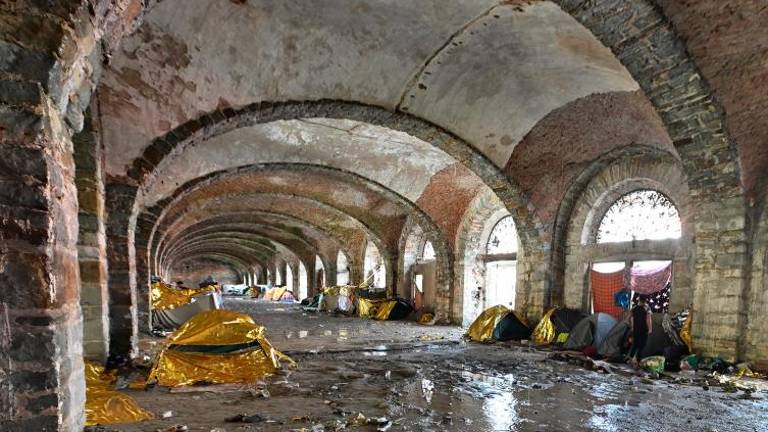 Pomoč potrebuje 391 prosilcev za azil