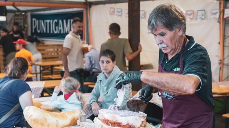 Med osrednjimi prizorišči tudi Slovenska vas