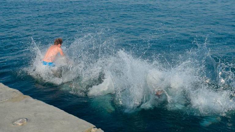 Letošnje poletje bo, kot kaže, v FJK in Sloveniji vroče in suho