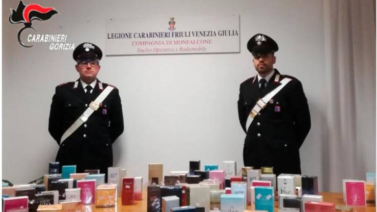 Za 27 ponarejenih parfumov zaslužila 400 evrov