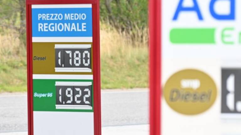 Italijanska vlada nad visoke cene goriv s ... transparentnostjo