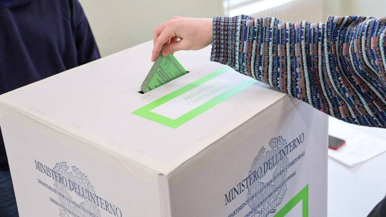 V Italiji demokracija vse bolj v krizi