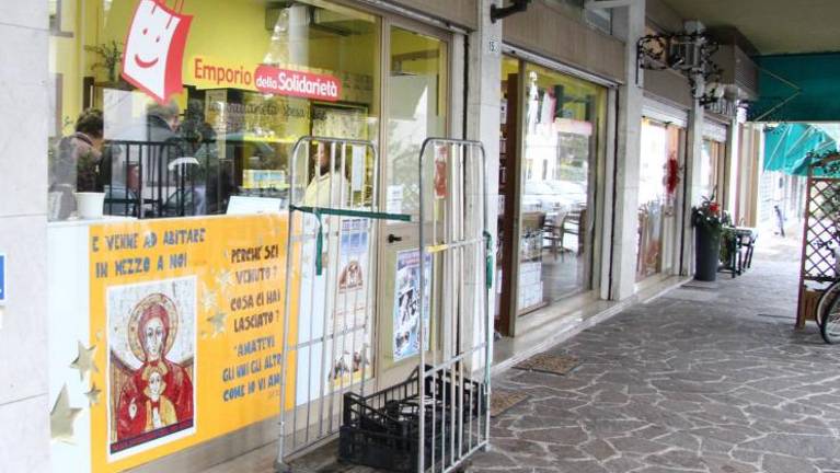 Vse več mladih družin ne pride do konca meseca