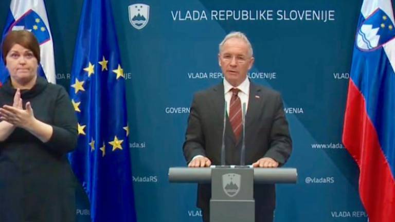 V Sloveniji za zdaj ne bo večjih omejitev gibanja