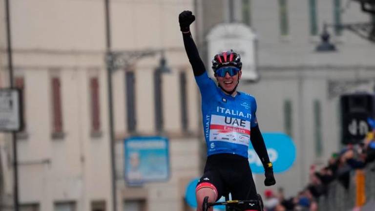 Premočno zmagal tudi Tadej Pogačar