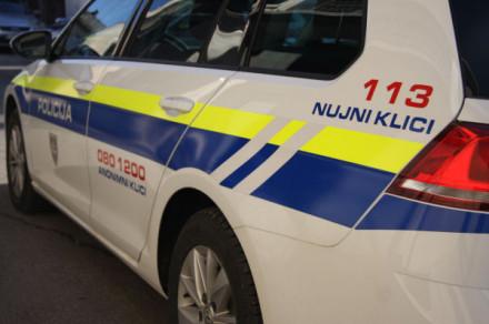 Z nevarno vožnjo z motorji ogrožali promet na Goriškem