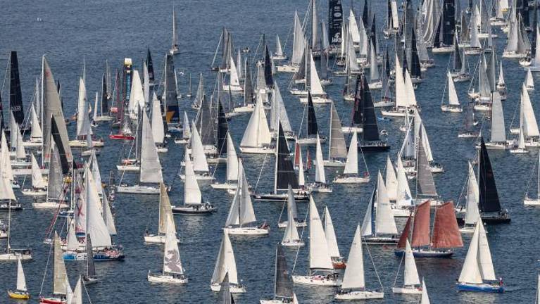 Na Barcolani brez dovoljenj in s posadkami »na črno«