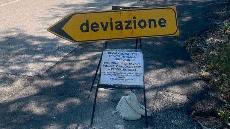 Zapora jim povzroča težave