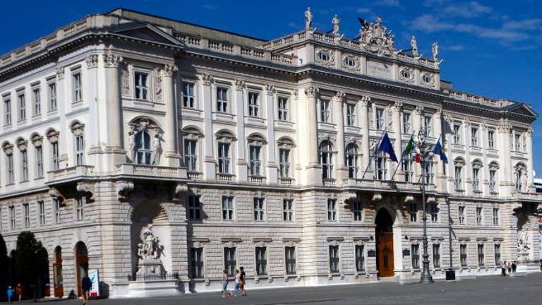 Benečiji dodali, organizacijam odvzeli