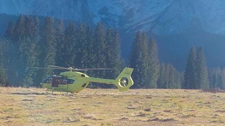 Na Mangartu reševali slovenska planinca