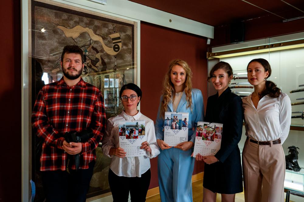 S skupnim koledarjem in medsebojnim sodelovanjem gradijo mir