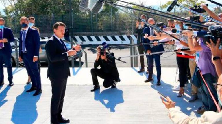 Premier Conte na Esofu: »Investirajmo v inovacijo«