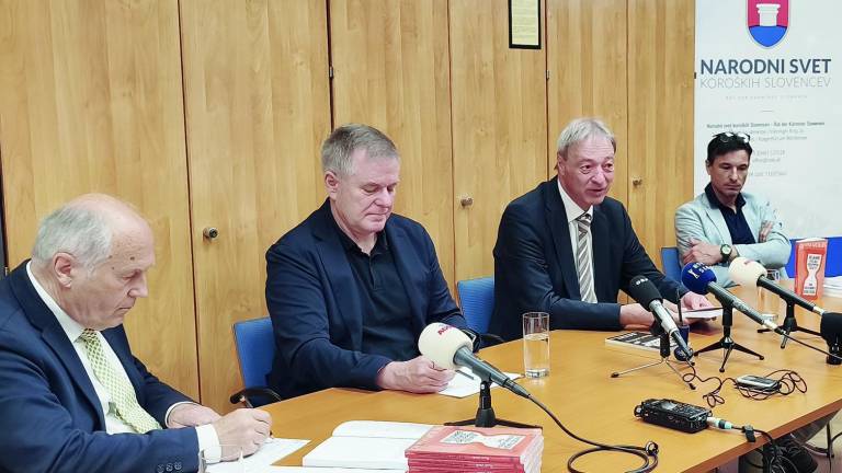 Koroški Slovenci zahtevajo povsem nov zakon