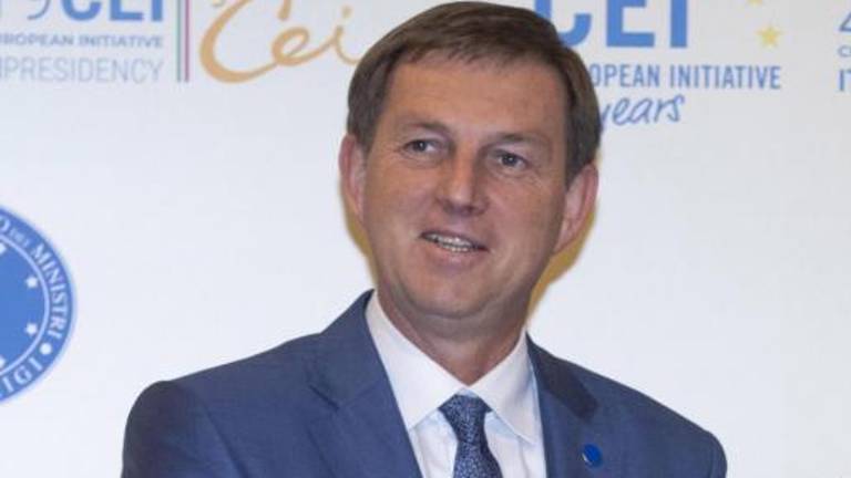 Miro Cerar odstopa iz stranke SMC: »Ostala je brez časti«