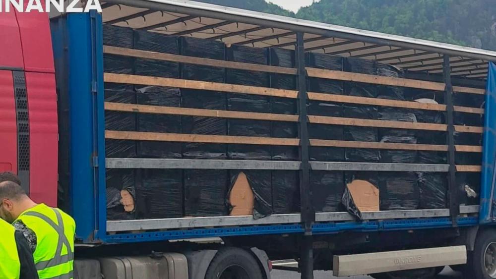 Pri Trbižu zasegli petnajst ton tobaka