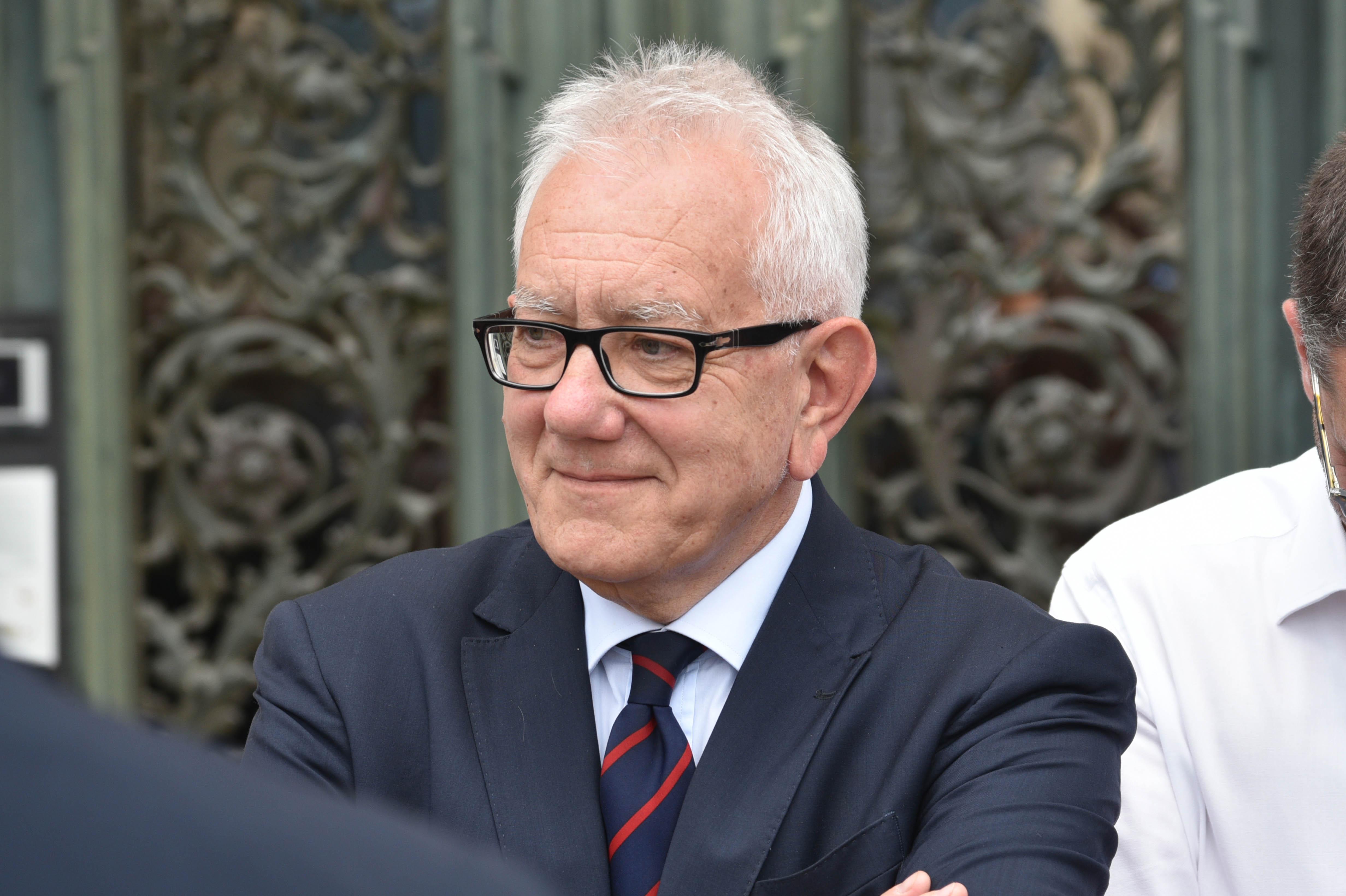 Umrl je Giorgio Rossi
