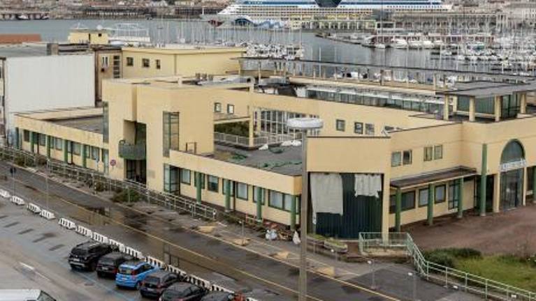 V ponedeljek se začne rušenje Acquamarine