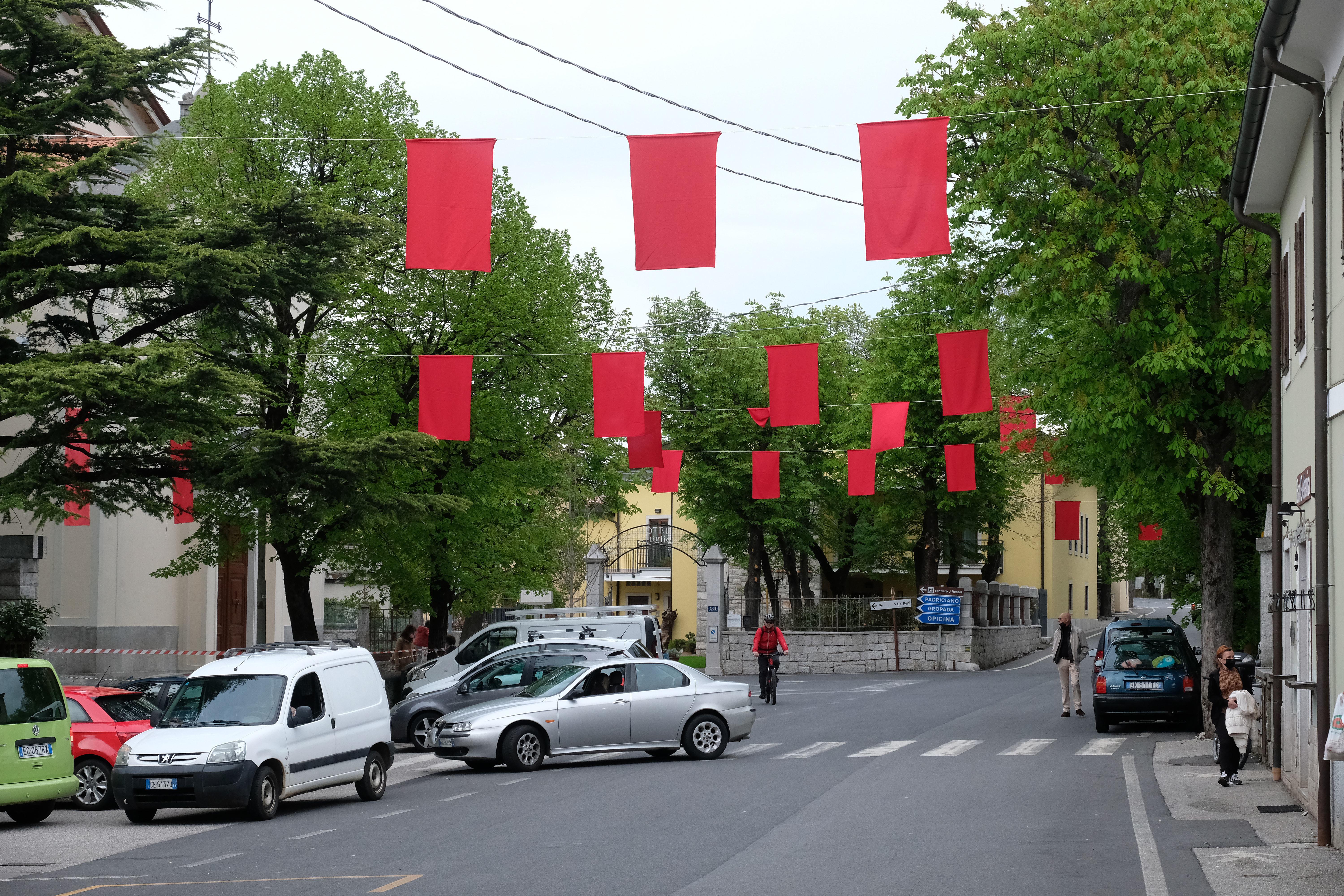 »Rdeče zastave ustvarjajo le negativnost«