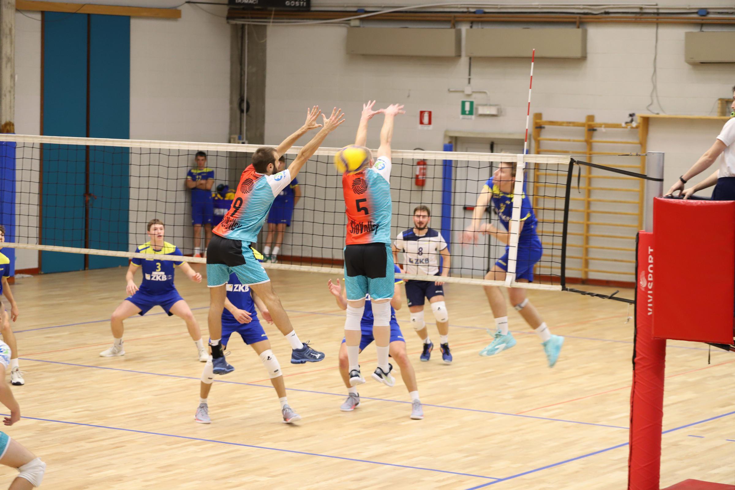 Športna sobota: Kras, Jadran in odbojkarske tekme